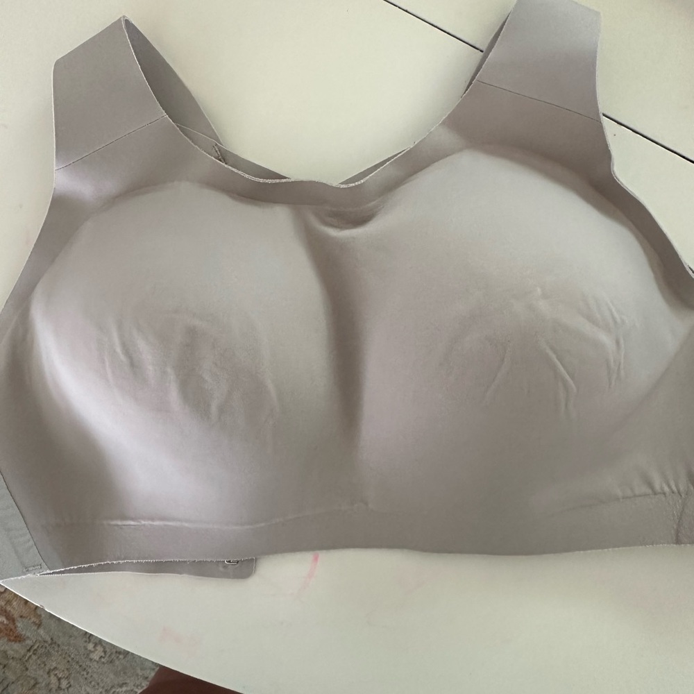 Lululemon Enlite Bra NWOT tan /nude
